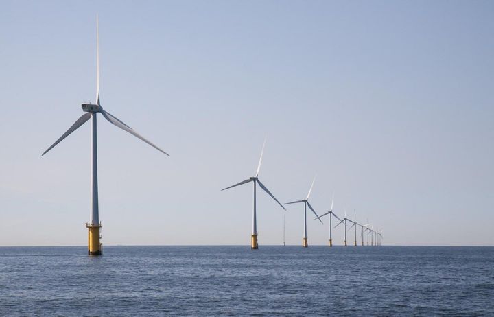 Offshore Wind Farms Overview: Understanding Marine Renewable Energy Systems