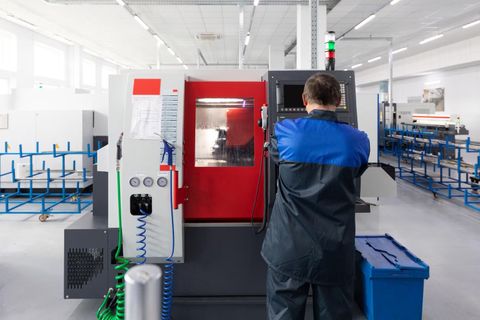 CNC Punch Press Machines: Comprehensive Guide to Modern Sheet Metal Systems